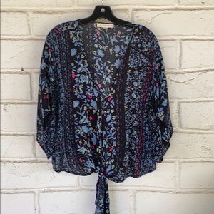 LOVESTITCH floral top.